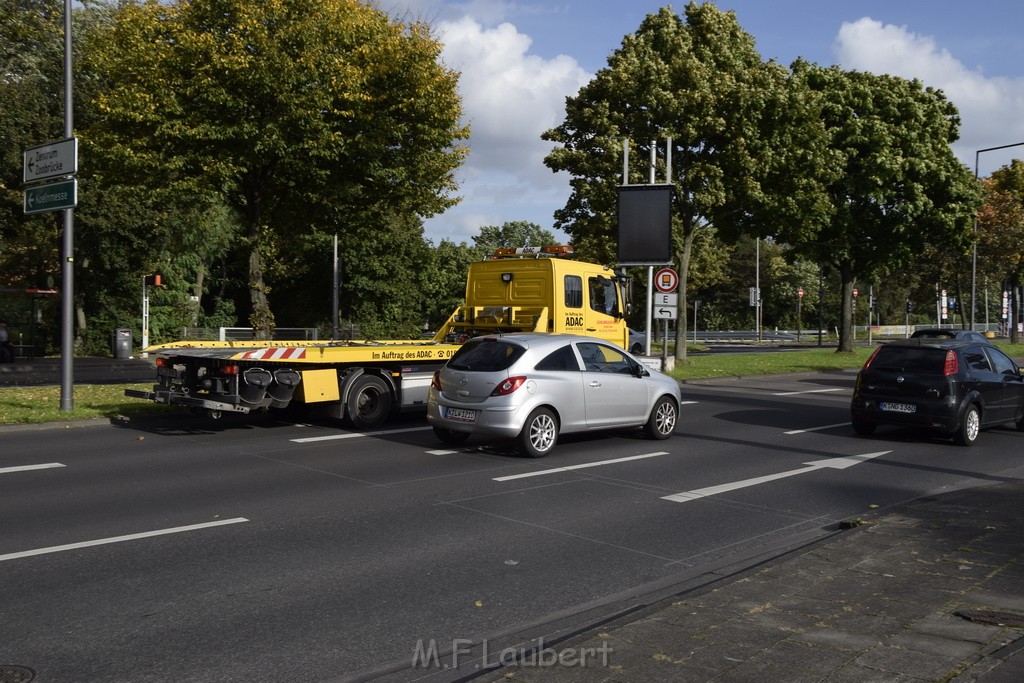 VU Koeln Buchheim Frankfurterstr Beuthenerstr P222.JPG - Miklos Laubert